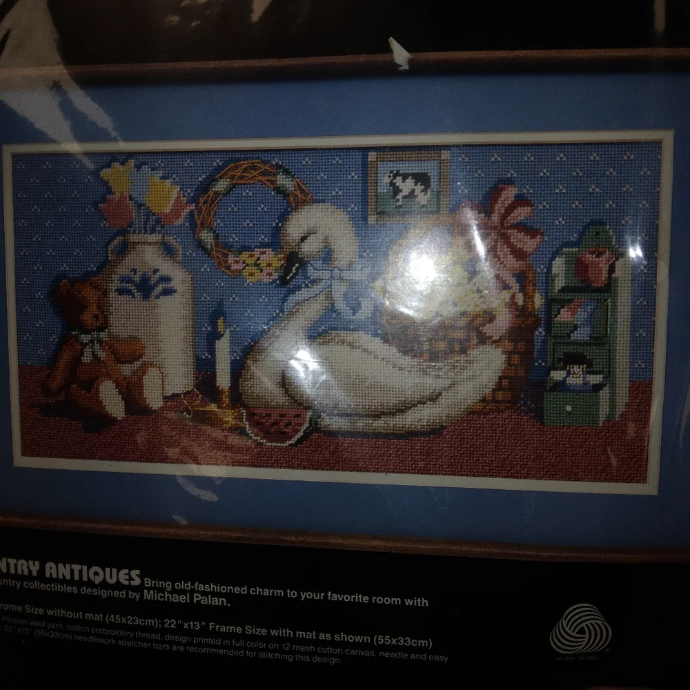 NEEDLEPOINT Dimensions Country Antiques, KIT  NEW